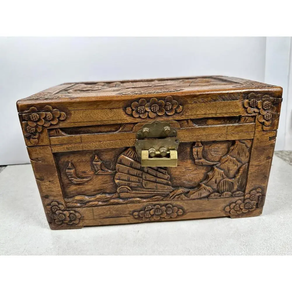 VTG Chinese Handcarved Wooden Trinket Jewelry Box Brass Pin Latch Scenic Decor